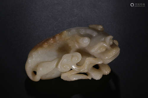 HETIAN JADE CARVED 'MYTHICAL BEAST' ORNAMENT