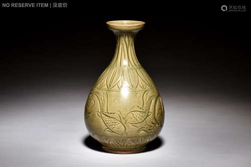 YAOZHOU WARE GREEN GLAZED 'FISH' VASE, YUHUCHUN