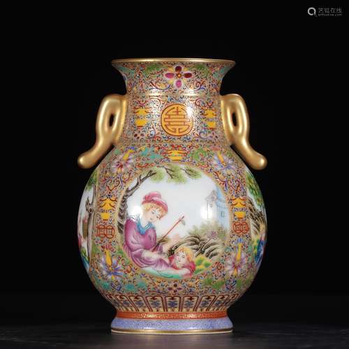 FAMILLE ROSE 'WESTERNERS' OPEN MEDALLION VASE WITH HANDLES