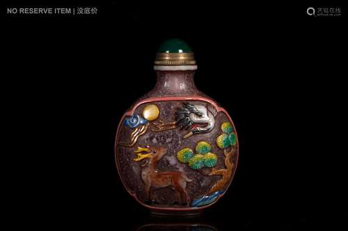 A 'CRANE AND DEER' OVERLAY SNUFF BOTTLE