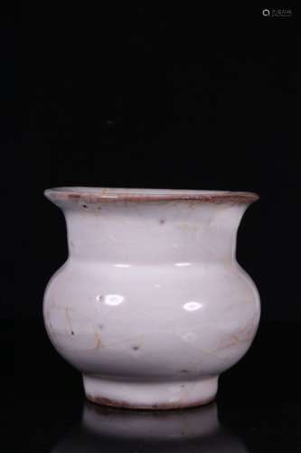 GUAN WARE GLAZED AND CRACKLE PATTERNED SPITTOON