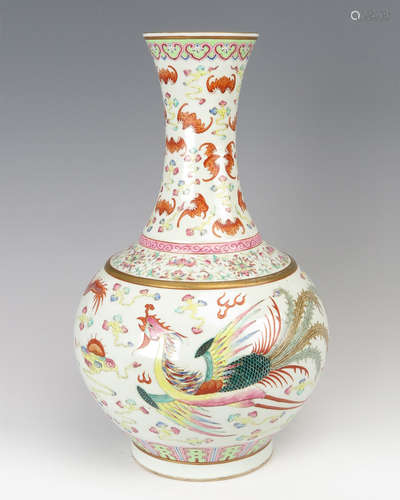 FAMILLE ROSE 'DRAGON AND PHOENIX' BOTTLE VASE GUANGXU