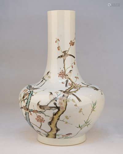 FAMILLE ROSE 'BIRD' BOTTLE VASE, JIAQING MARK