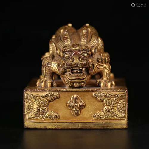 SINO-TIBETAN GILT BRONZE DOUBLE-DRAGON SEAL