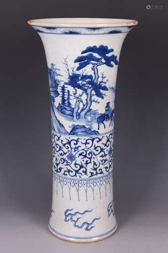 A BLUE AND WHITE BEAKER VASE, GU