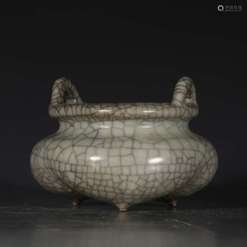 A Chinese Royal Kiln Double Ears Porcelain Three-legged Censer