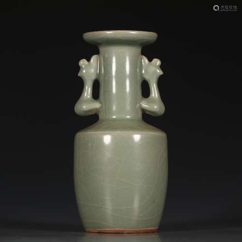 A Chinese Longquan Kiln Porcelain Vase