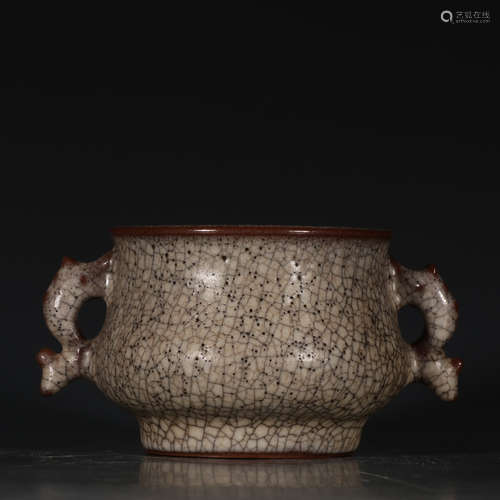 A Chinese Ge Kiln Porcelain Double Ears Censer