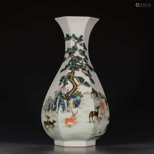 A Chinese Famille Rose Porcelain Hexagon Vase