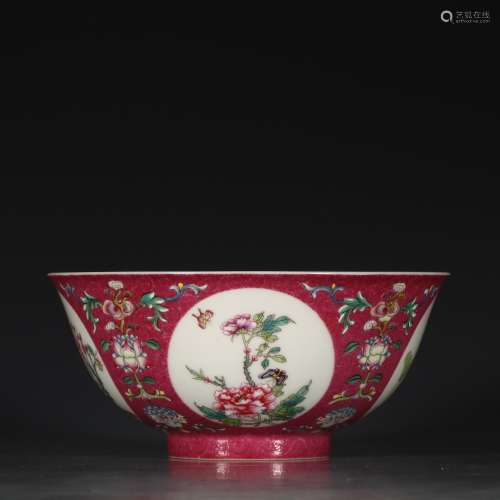 A Chinese Carmine Blue and White Floral Porcelain Bowls
