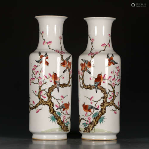 A Pair of Chinese Famille Rose Floral Porcelain Vase