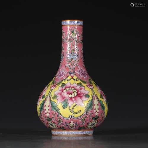 A Chinese Yellow Famille Rose Gild Floral Porcelain Vase