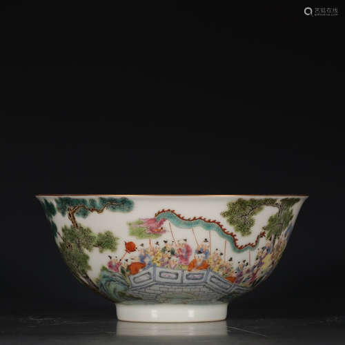 A Chinese Blue and white Famille Rose Porcelain Bowl