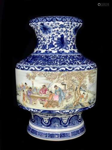 A Chinese Blue and White Figures Painted Porcelain Vase