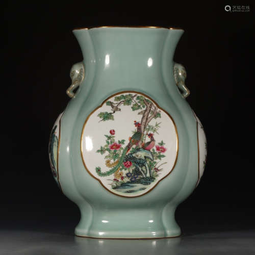 A Chinese Famille Rose Flower&Bird Pattern Porcelain Zun