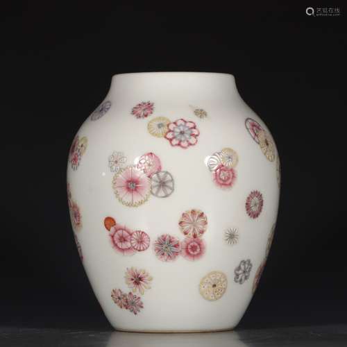 A Chinese Famille Rose Floral Dragon Pattern Porcelain Jar