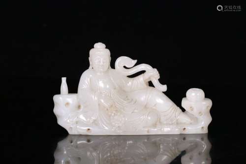 A Chinese Carved Hetian Jade Guanyin Statue ornament