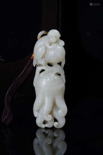A Chinese Carve Jade Buddha's Hand ornament