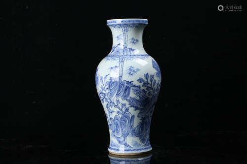 A Chinese Blue and White Flower&Bird Pattern Porcelain Vase