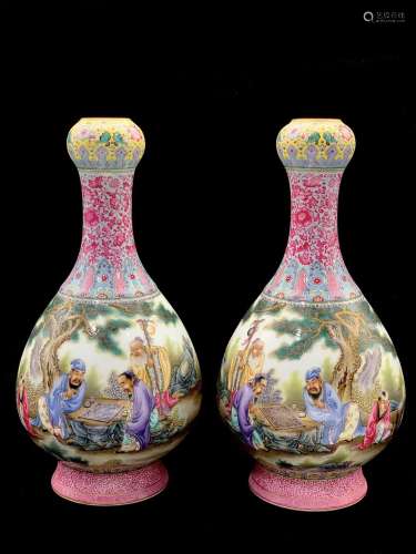 A Pair of Chinese Yellow Floral Painted Porcelain Garlic Bottle