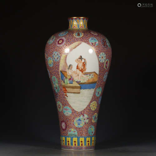 A Chinese Blue and White Painted Porcelain Vase