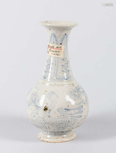 Antique Vietnamese Hoi An Blue & White Porcelain Vase