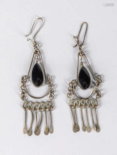 A Pair Of Chandelier Earrings With Drop Onyx