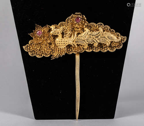 Large Chinese Antique Gilt Hair Pin with Ruby