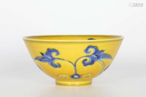 Chenghua yellow ground blue and white bowl