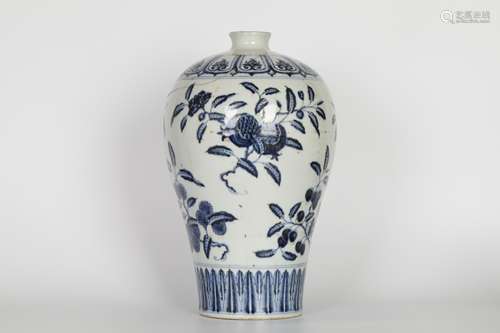 MING Blue and white plum vase