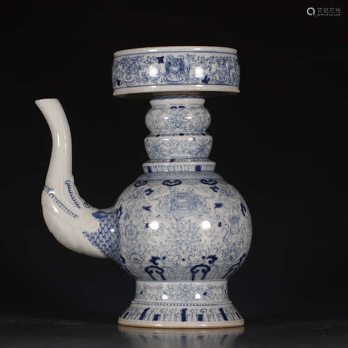 QIANLONG MARK, CHINESE BLUE & WHITE POT