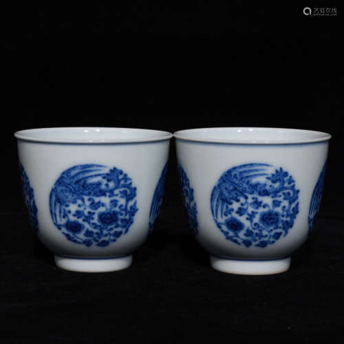 QIANLONG MARK, CHINESE BLUE & WHITE CUP