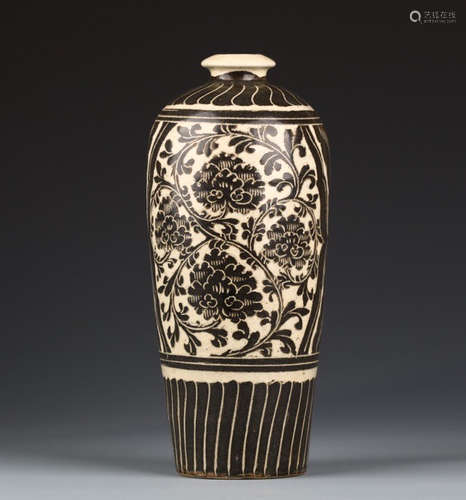 CHINESE CIZHOU KILN VASE