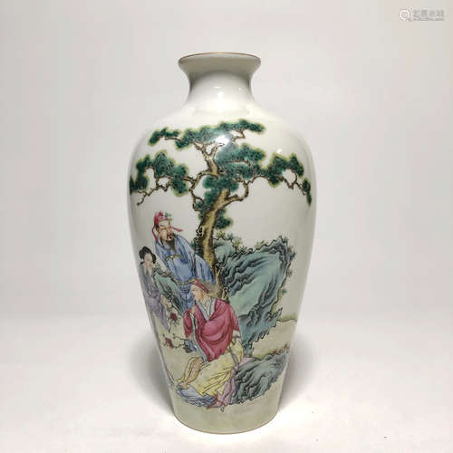 CHINESE FAMILLE ROSE VASE