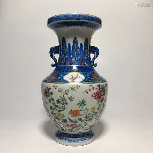 CHINESE BLUE & WHITE FAMILLE ROSE VASE