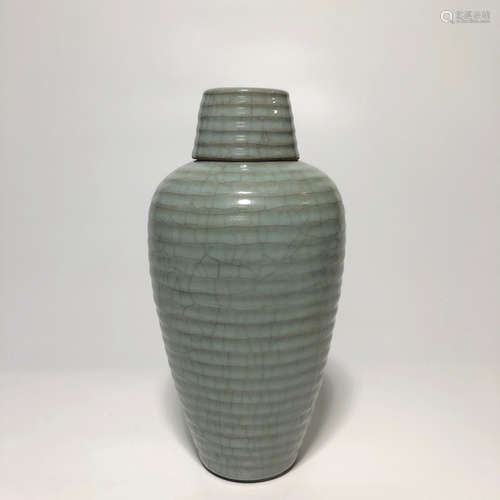 CHINESE GE KILN VASE