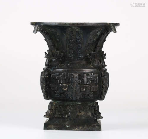 CHINESE BRONZE SQUARED VASE