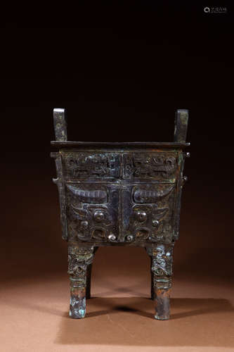 CHINESE BRONZE SQUARED CENSER