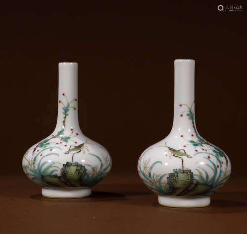 CHINESE CLOISONNE LONG NECK VASE