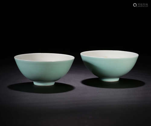 YONGZHENG MARK, PAIR OF CHINESE CELADON CUP