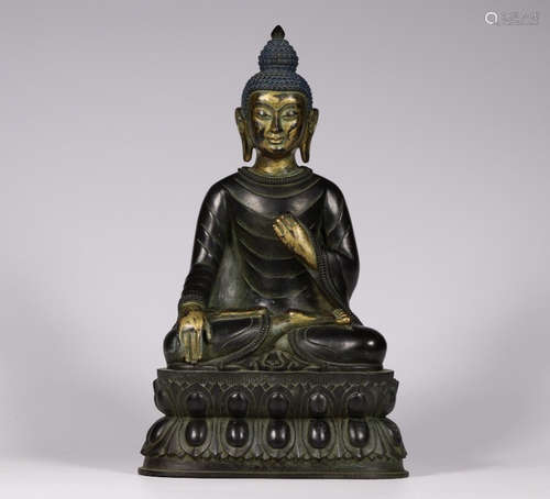 CHINESE GILT BRONZE BUDDHA