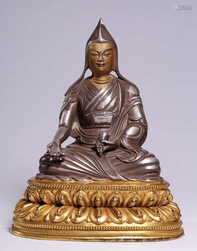 CHINESE GILT BRONZE BUDDHA