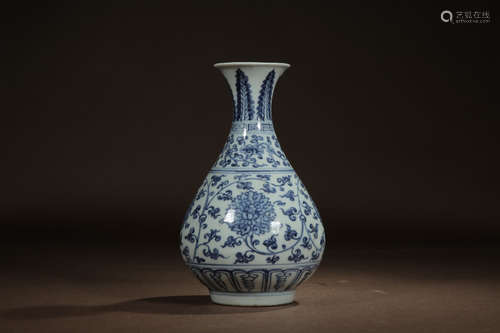 CHINESE BLUE & WHITE VASE