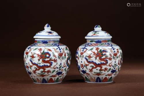 WANLI MARK, PAIR OF CHINESE WUCAI DRAGON JAR