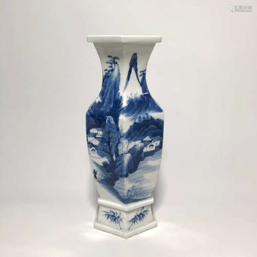 CHINESE BLUE & WHITE VASE