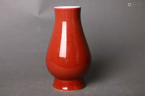 大清乾隆豇豆红尊A Chinese Red Glazed Porcelain Zun