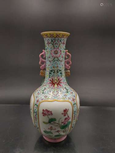 A Chinese Famille Rose Flowers Painted Porcelain Vase