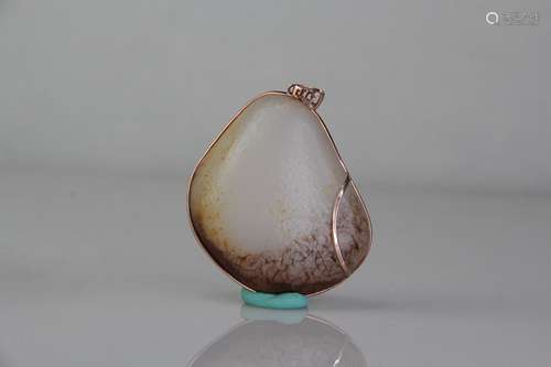 A Chinese Gold Coating Hetian Jade Pendant