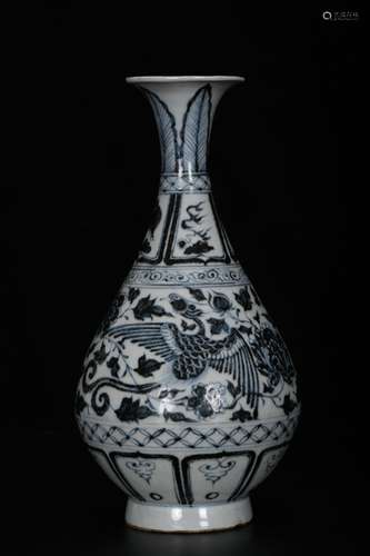 A Chinese Floral Porcelain Vase