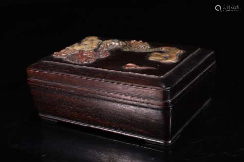 A Chinese Shoushan Stone Inlaid Red Sandalwood Seal Box